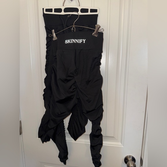Skinnify Pants - Skinnify Leggings Womens S Black Set  (2 pair)